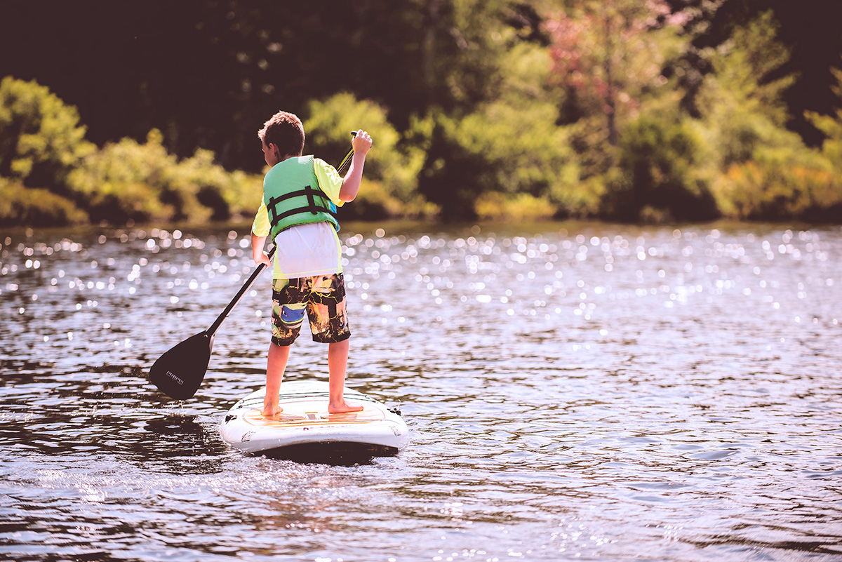 Station O'Kataventures - Stand Up Paddle (SUP) - Situé à Mansonville en Estrie au Camping Nature Plein Air